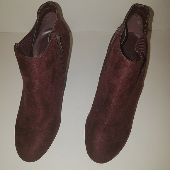 Impo suede like, size 8.5, never worn - Picture 2 of 10